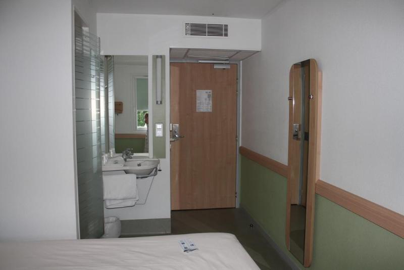 Ibis Issoire Hotell Exteriör bild