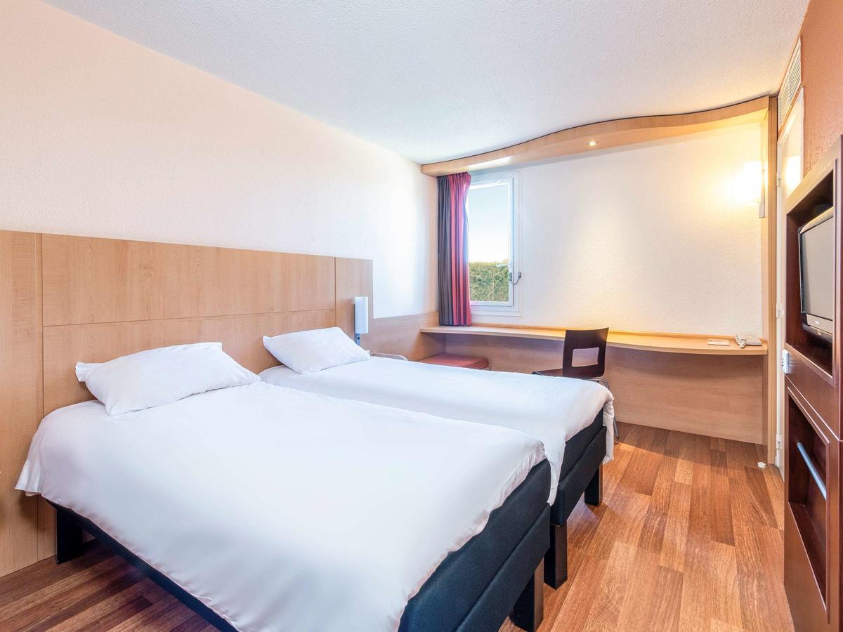 Ibis Issoire Hotell Exteriör bild
