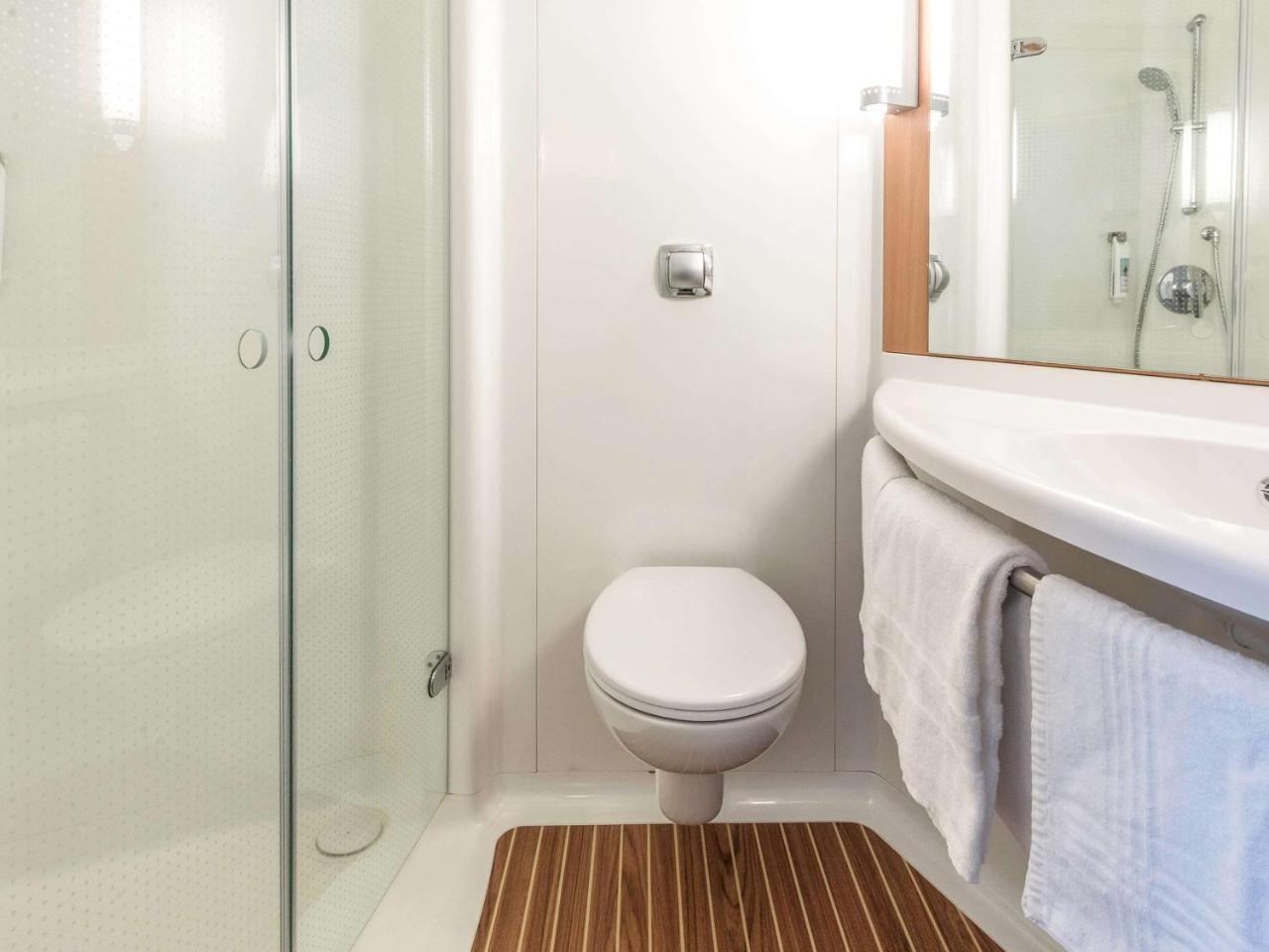 Ibis Issoire Hotell Exteriör bild