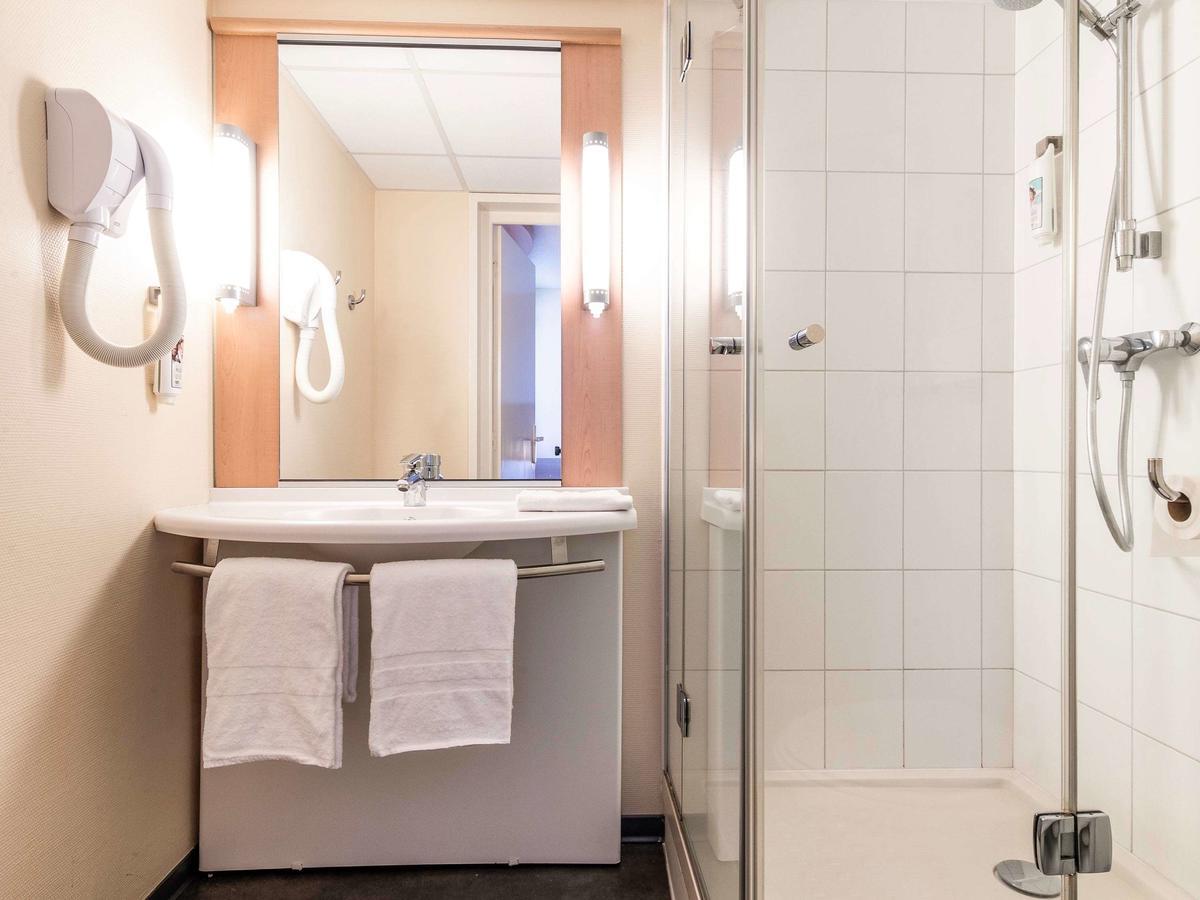 Ibis Issoire Hotell Exteriör bild