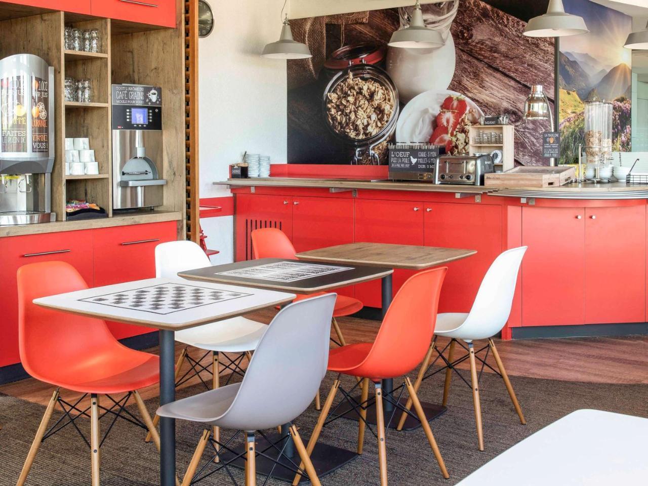 Ibis Issoire Hotell Exteriör bild